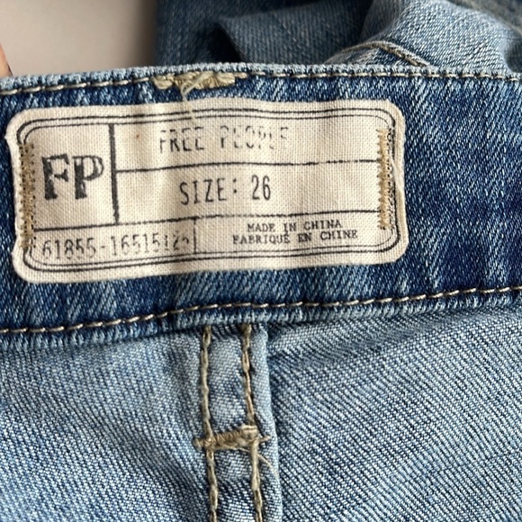 Free People Distressed Blue Denim Overalls Medium Wash Size 26 - Picture 7 of 8